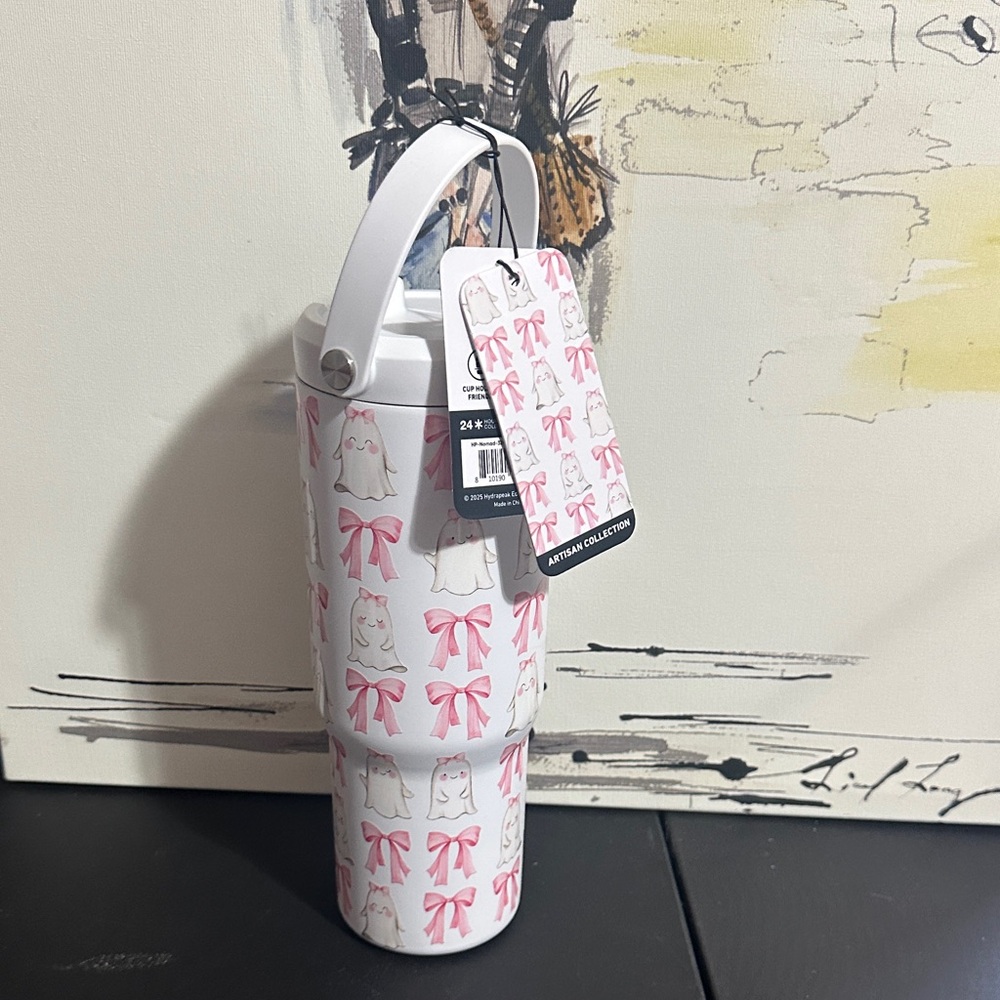 Hydrapeak Halloween ghost with pink bow 🎀 tumbler